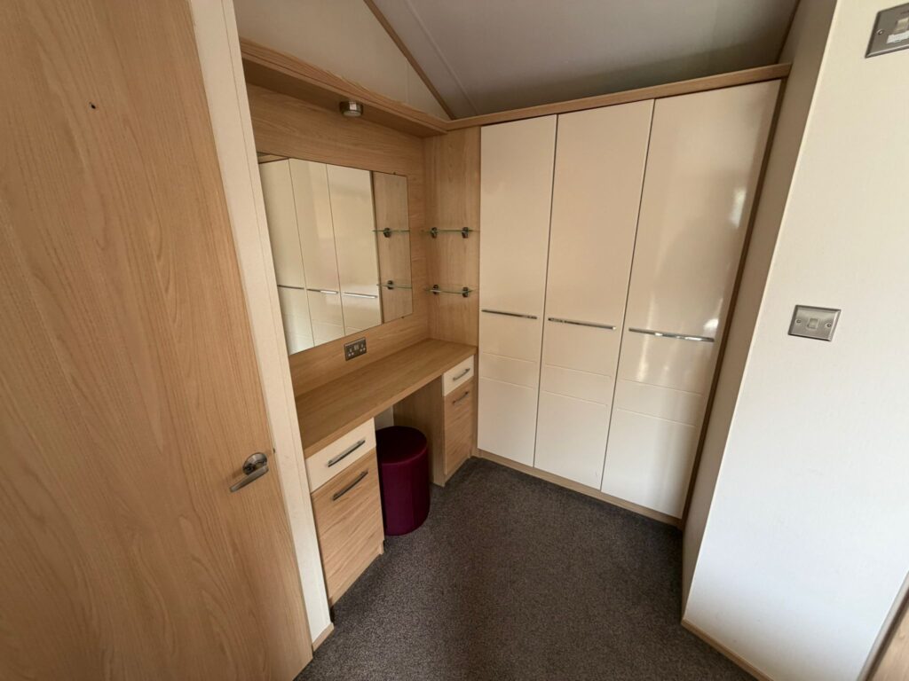 Gallery image 15